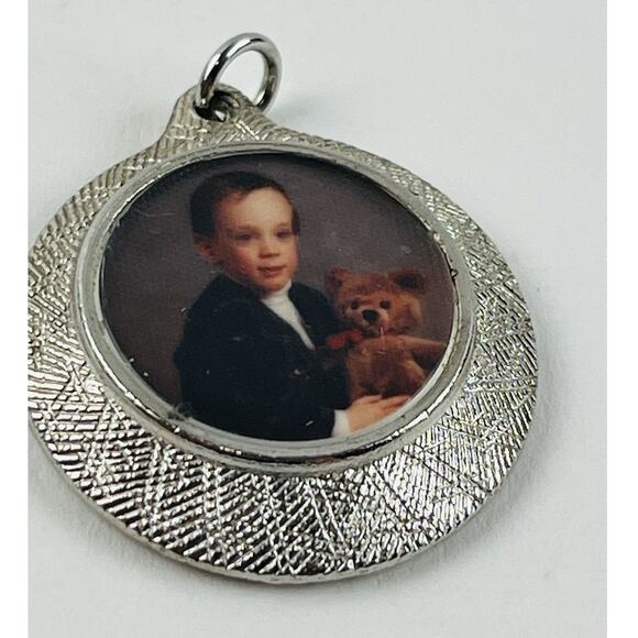 Photo Charm Pendant Silver Toned Picture Frame Vintage Boy w/ Bear 60s 80s Old - Picture 3 of 10